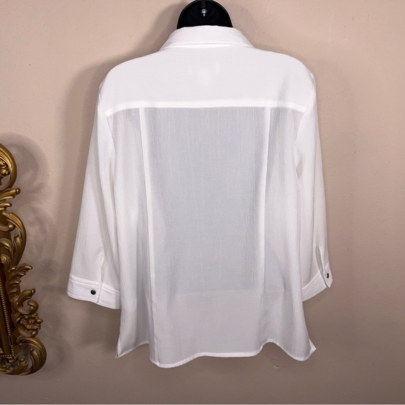 Large Christopher And Banks White Stretch Top Snap Button Closure 3/4 Sleeve - Picture 5 of 13